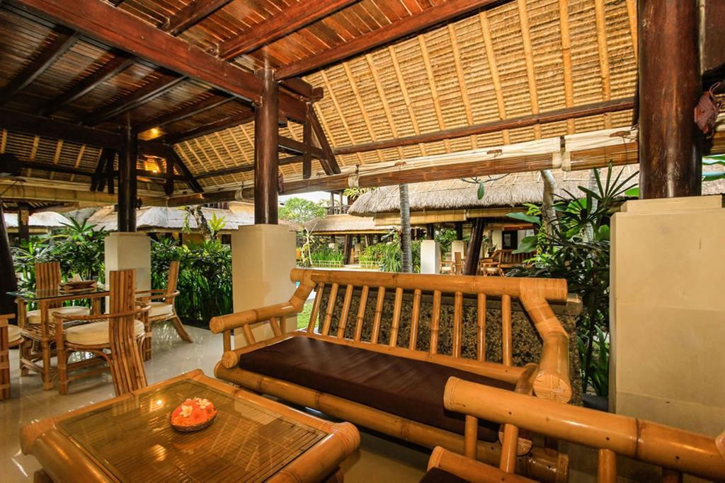 Radiant Jepun Villa Legian Værelse billede
