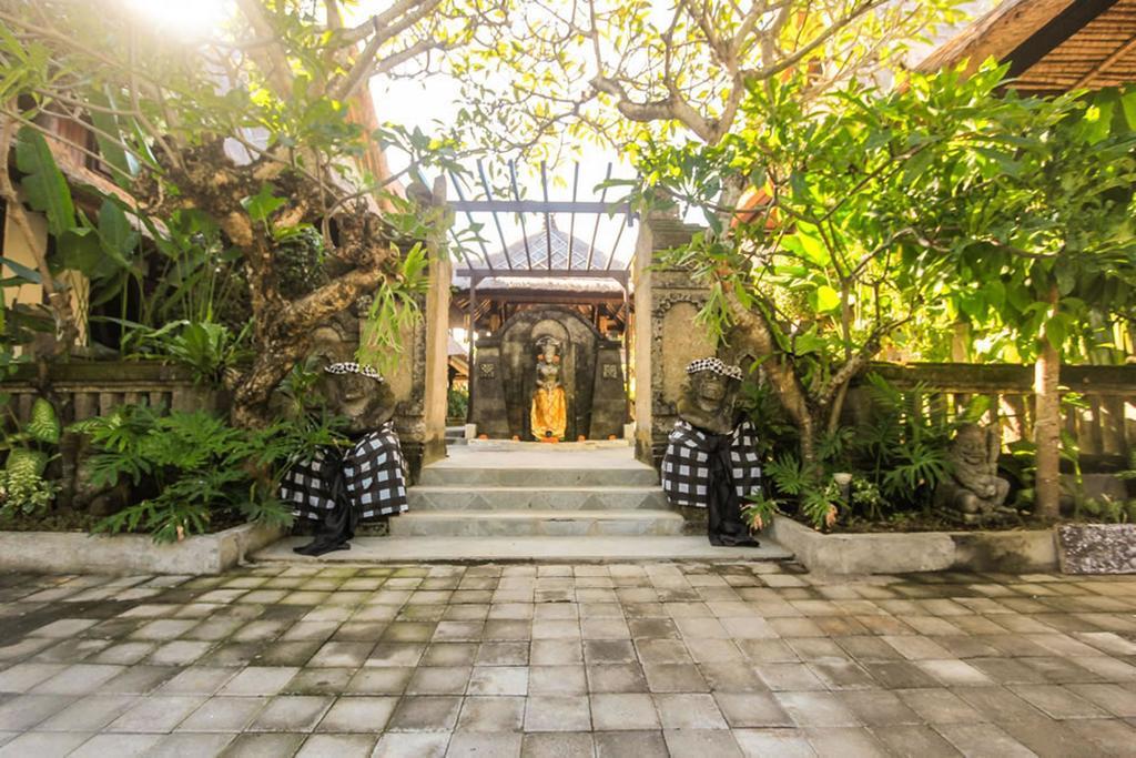 Radiant Jepun Villa Legian Værelse billede